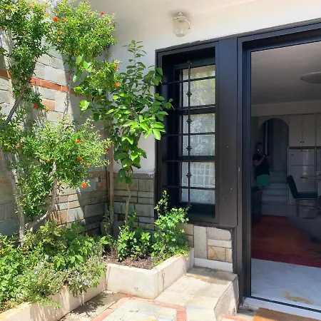 Gemuetliches Appartement In Ano Poli Thessaloniki Exterior photo